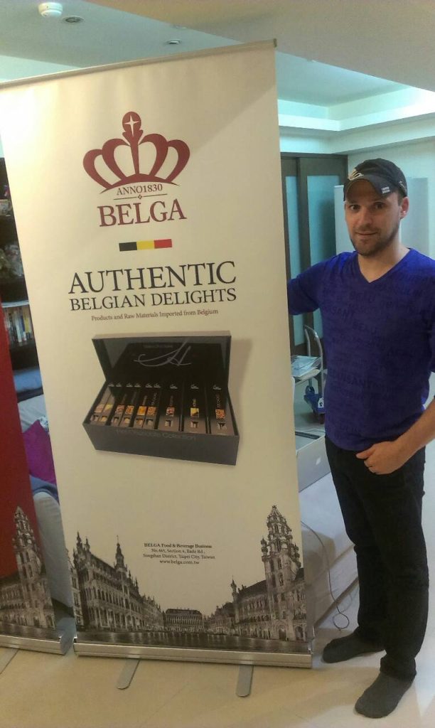 Elias with Belga